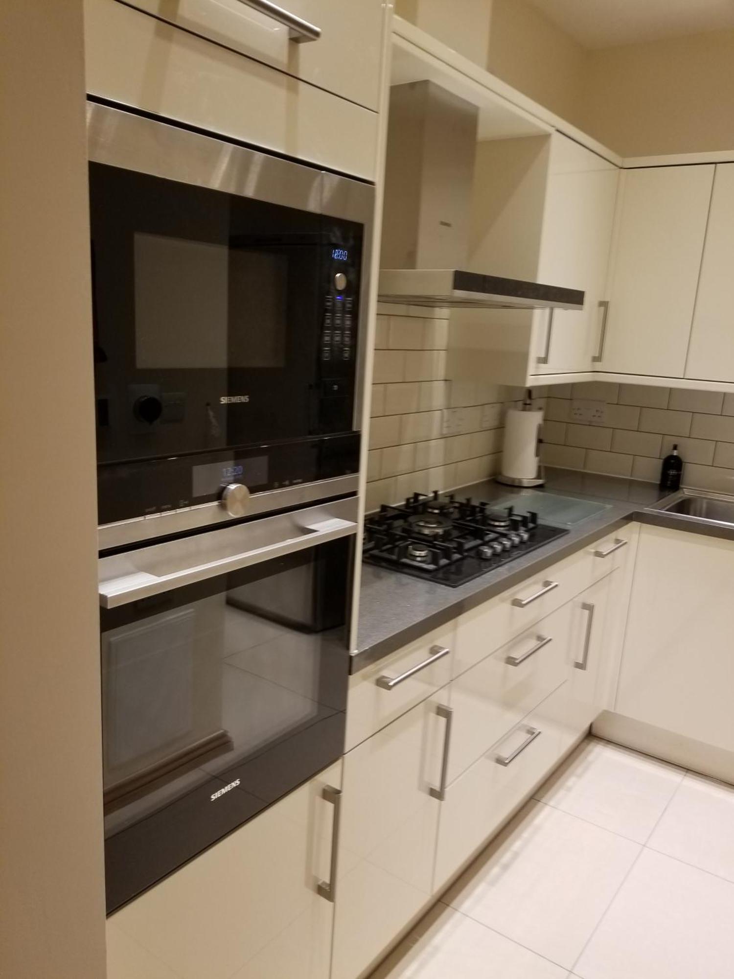 London Luxury Apartment 4 Bedroom Sleeps 12 People With 4 Bathrooms 1 Min Walk From Station Wanstead エクステリア 写真